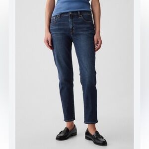 Gap Girlfriend Dark Wash Mid Rise Jeans